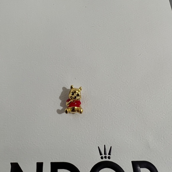 Pandora Disney Winnie the Pooh Bear Charm - Picture 2 of 4